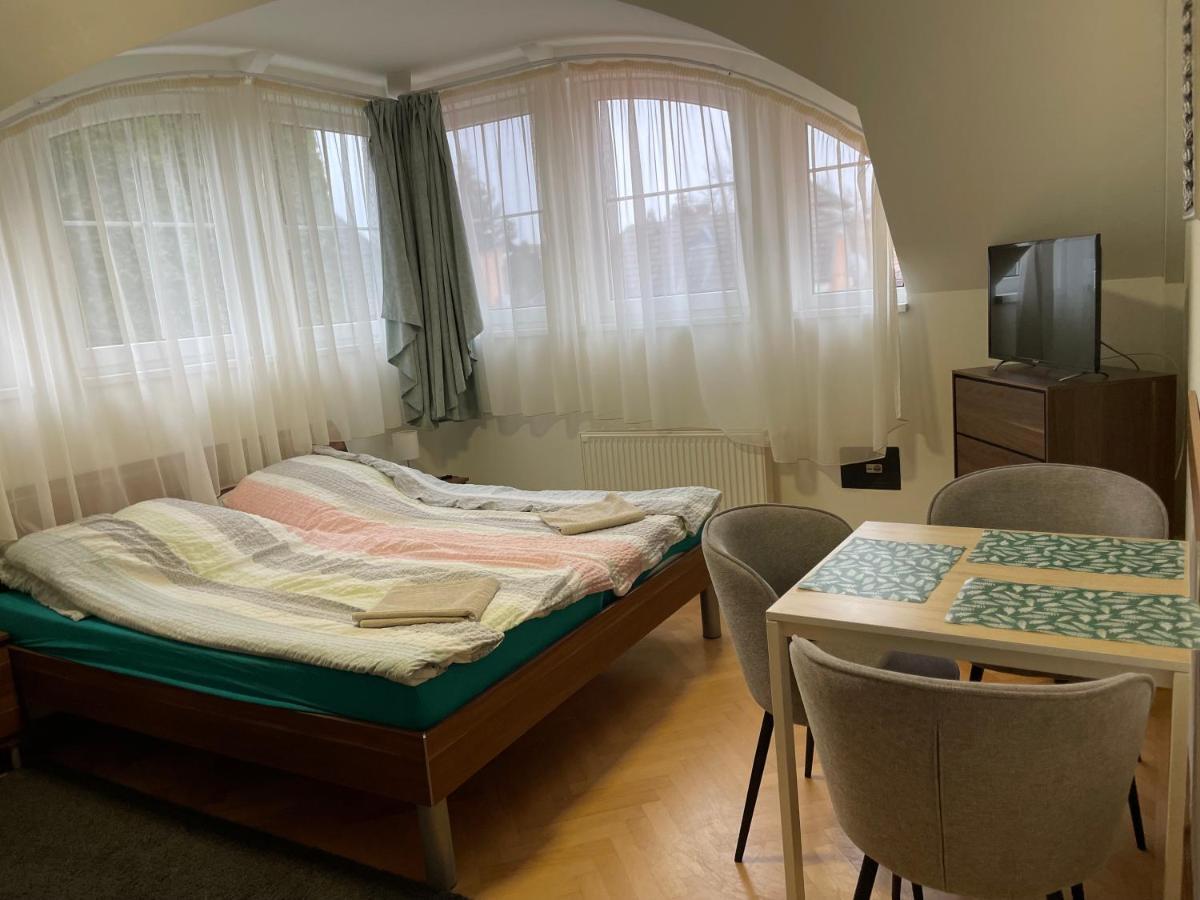 Kuenszler Apartmanhaz Zamárdi Zewnętrze zdjęcie