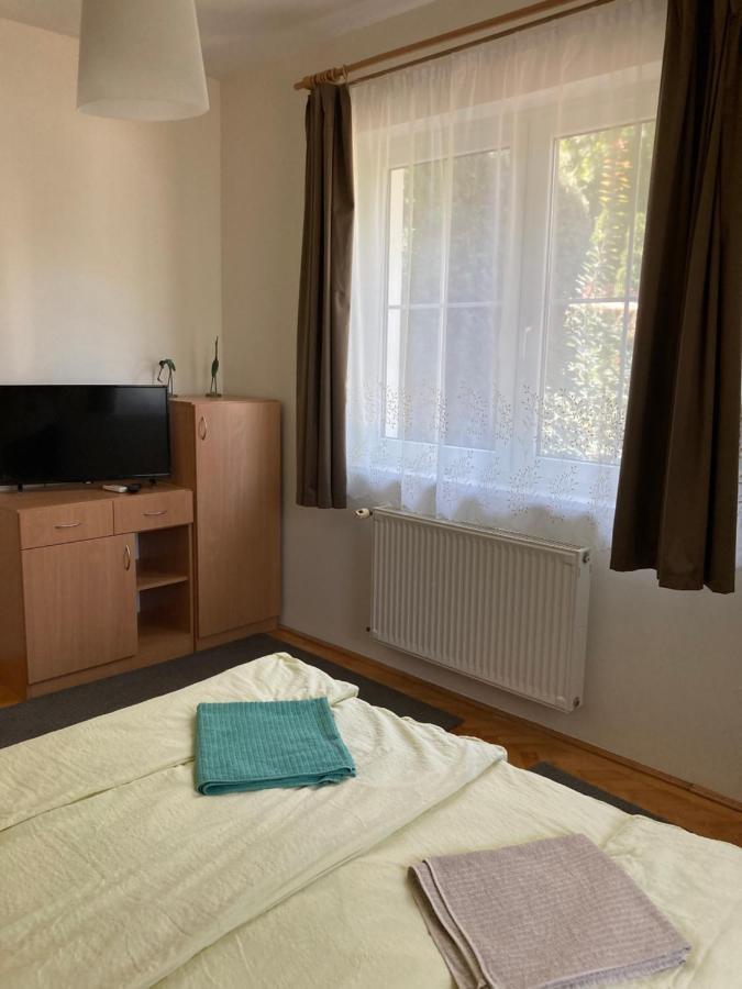 Kuenszler Apartmanhaz Zamárdi Zewnętrze zdjęcie
