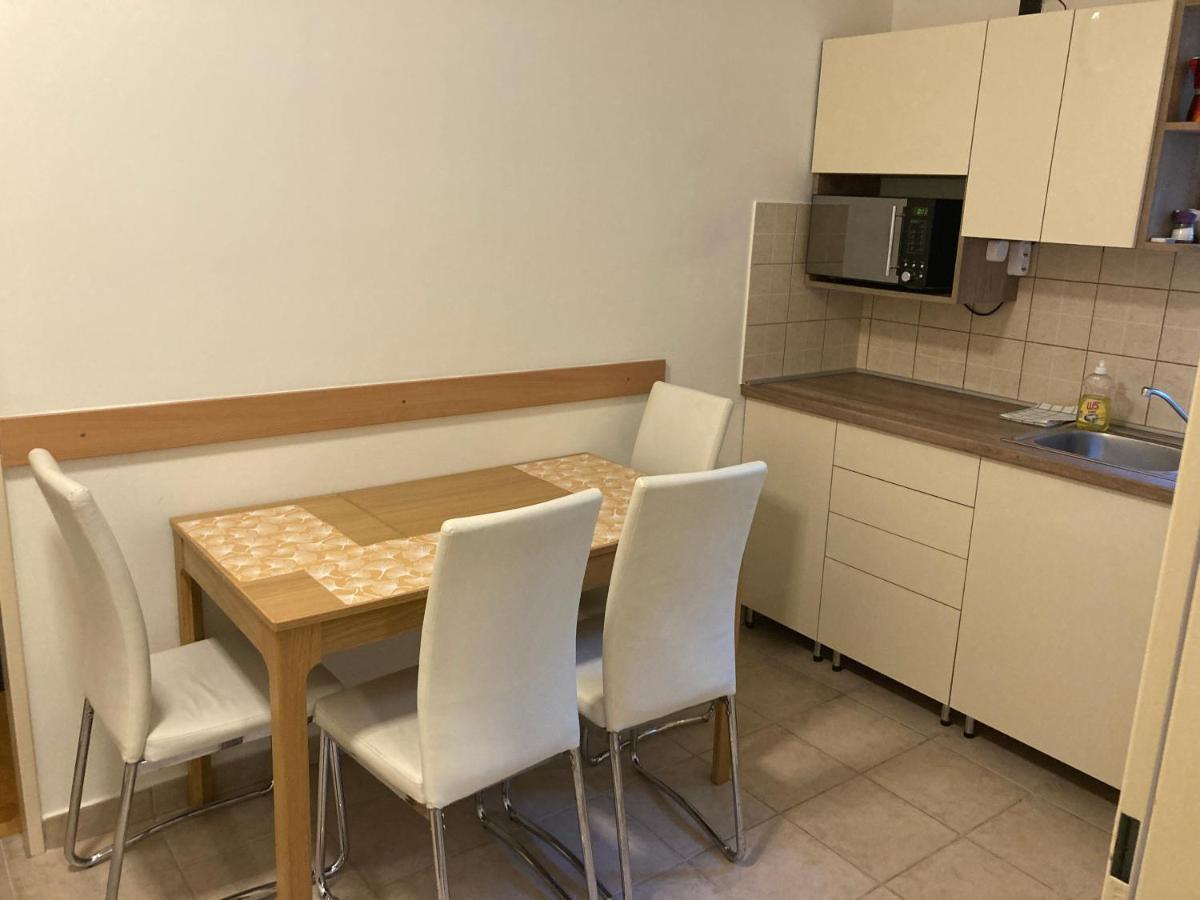 Kuenszler Apartmanhaz Zamárdi Zewnętrze zdjęcie